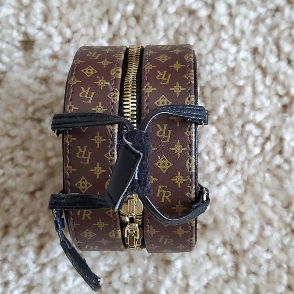 Integrity Toys Fashion Royalty Doll Luggage - Picture 6 of 8